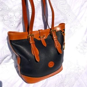 DOONEY & BOURKE BUCKET BAG